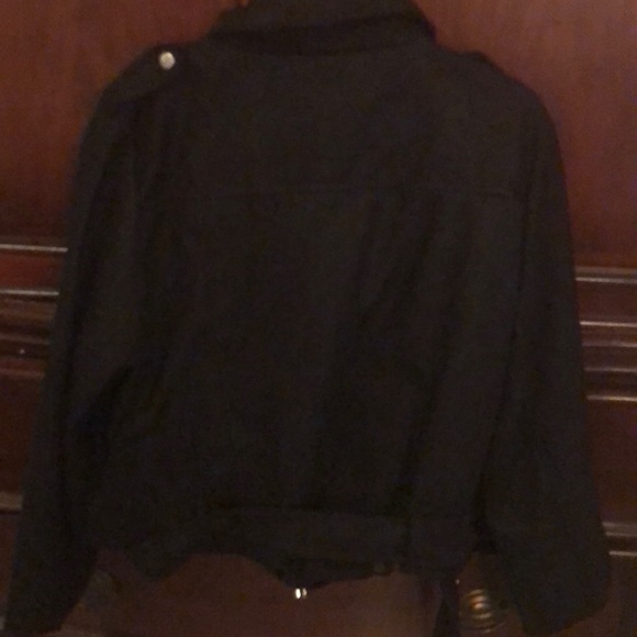 Jacket - Picture 2 of 5